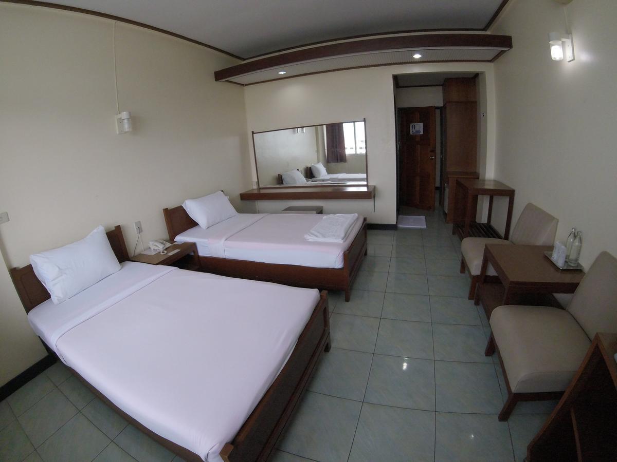 Tapee Hotel Surat Thani Exterior foto