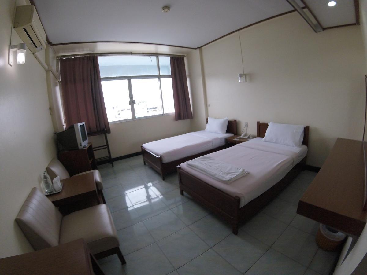 Tapee Hotel Surat Thani Exterior foto